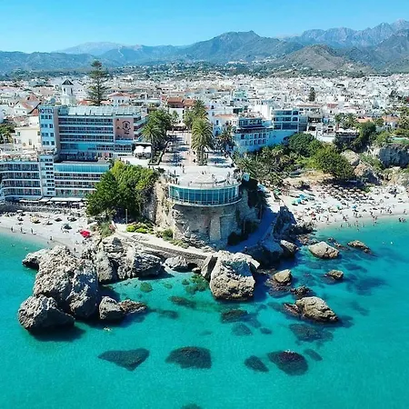 Casa En * Нерха